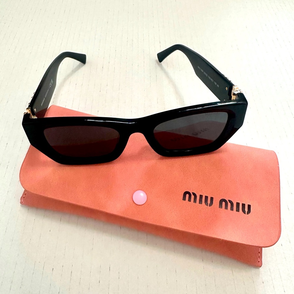 MIU MIU  Sunglasses with Gold Metal Logo